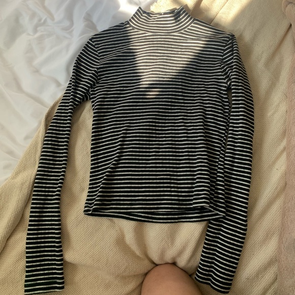Vintage American Apparel Striped Turtleneck - Picture 2 of 6